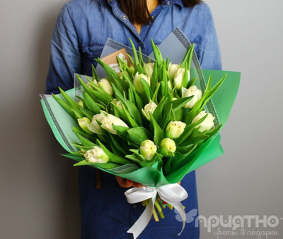 Букет цветов на 8 марта № 728