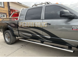 Пороги с проступью d76 для DODGE RAM 2500 Mega Cab 2004-2010