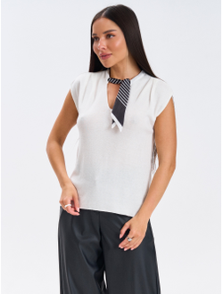 Джемпер с коротким рукавом и v-образным вырезом