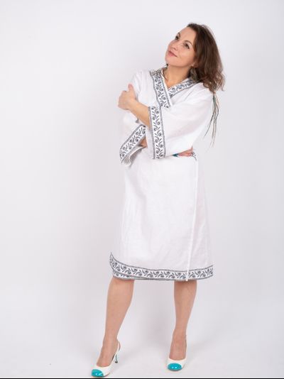 Халат-кимоно из конопли с вышивкой