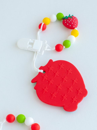 Грызунок из пищевого силикона на держателе КЛУБНИЧКА