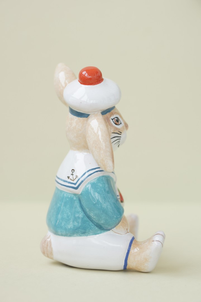 Заяц плюшевый