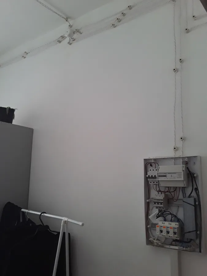 Монтаж внутренней сети в салоне красоты