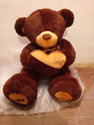 Медведь с сердцем шокобэби (90 см)