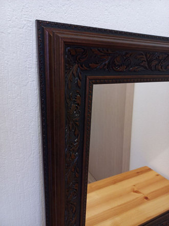 Зеркало настенное квадратное в классической раме 68 х 68 см