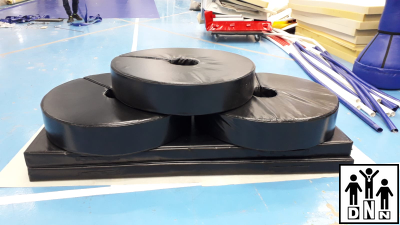 Мат для спуска пожарных по тревоге (диаметр столба 220 мм) DNN