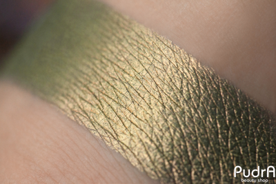 Tammy Tanuka Рассыпчатые тени для век Запутывающая следопытов 1 мл