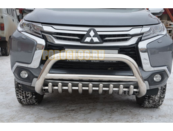 Защита переднего бампера скоба низкая+акула d76/60/42 для Mitsubishi Pajero Sport (2016-2021)