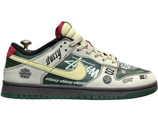 NIKE SB DUNK LOW x STUSSY BMW M3