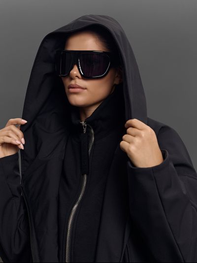 Плащ Train Черный