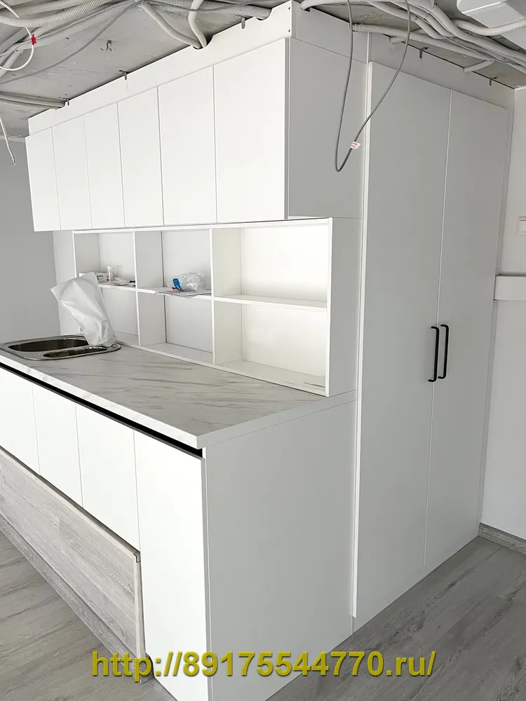 012 Кухня и шкаф для офиса Стоматологии.
Сделано по индивидуальным размерам с учетом всех пожеланий заказчика.
