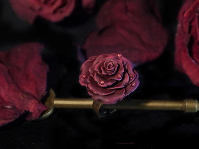 Кольцо "Осенняя роза и хрусталь росы" с капельками