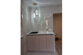 Кухня бежево-розовая