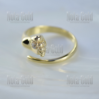 Золотое кольцо на рождение ребенка с ножкой жёлтое золото 585 с фианитом
