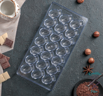 Форма для шоколада и конфет 28×14 см «Ананас», 21 ячейка