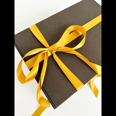 2 шт. - Черная подарочная коробка GILEV 37x26x12см с золотой лентой и наполнителем