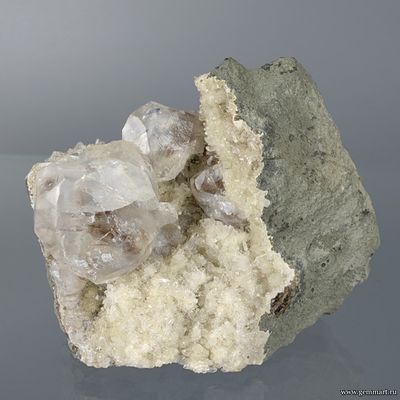 Кальцит, халцедон. Индия.  56*50*32мм