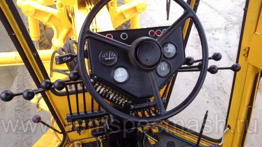 Автогрейдер ДЗ-122Б