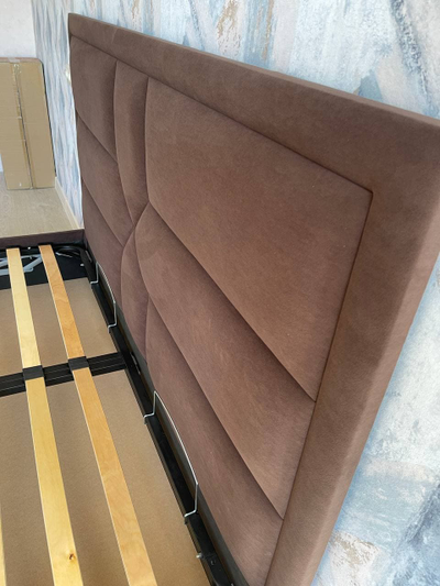 ОДНОСПАЛЬНАЯ, ДВУСПАЛЬНАЯ КРОВАТЬ РУНА, С МЯГКИМ ИЗГОЛОВЬЕМ, ФАНЕРА, НА НОЖКАХ, С ПОДЪЕМНЫМ МЕХАНИЗМОМ И БЕЛЬЕВЫМ ЯЩИКОМ ОТ ПРОИЗВОДИТЕЛЯ НЕДОРОГО