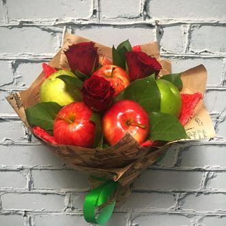 Яблочный букет с розами
