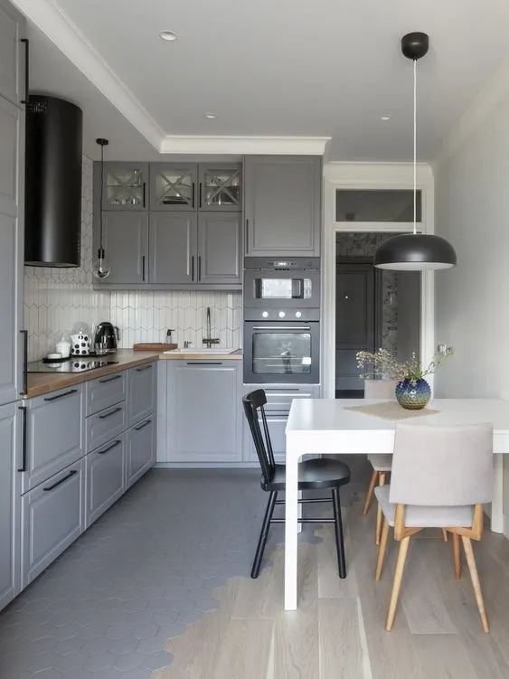 Кухня угловая, 3000*1800мм (по низу), Материал фасадов МДФ. Срок изготовления от 30 рабочих дней. Цена на момент изготовления 145000 руб.