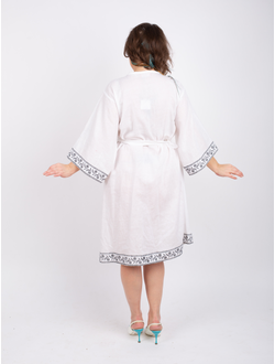 Халат-кимоно из конопли с вышивкой