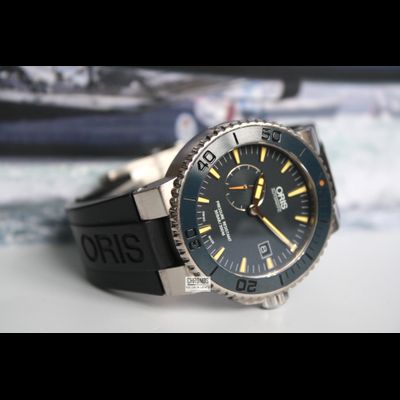 Oris Aquis Maldives Limited Edition 643 7654 7185 RS