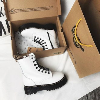 Dr. Martens JADON