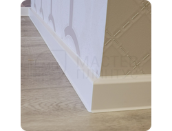 Плинтус ХДФ Dollken Cubu Flex Life 40мм Х 2,5 м 1013/5012 Белый в интерьере 6