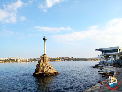 Севастополь. Памятник затопленным кораблям.