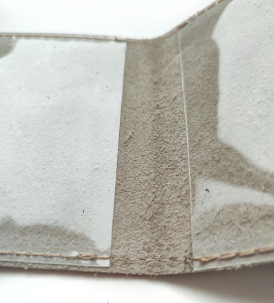 Картхолдер-книжка с двумя отделениями "Лиса на синем" с прозрачными отворотами (модификация 1)