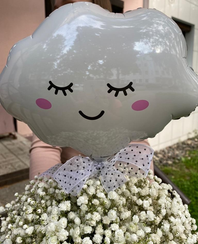 Композиция гипсофила с шариком "Облачко"