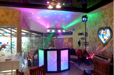 Диджейский фасад (ширма диджея)