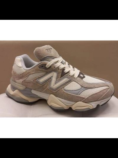 New Balance 9060 Driftwood Beige