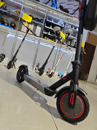 Электросамокат Xiaomi М365 Pro ( реплика)