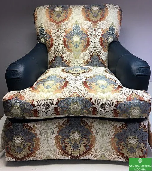 Перетяжка кресла комбинированная обивка кожа+ткань 
☎