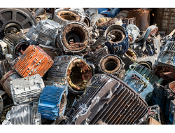 Скупаем электродвигатели всех видов! Предлагаем выгодные цены на металлолом для любых марок, типов и размеров. Приезжайте в пункт приема компании «Электродвигатель».