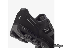 On-Cloudwander-Waterproof-Black (40-45)