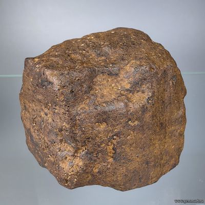 Лимонит по пириту. Южный Урал. Россия. 80*75*75мм