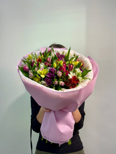 Букет из 25 альстромерий