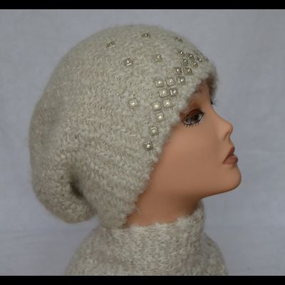 Вязаный берет для женщин и шарф зима 2021 Италия Vizio 6764 белый комплект