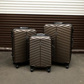 Пластиковый чемодан  Баолис коричневый размер S