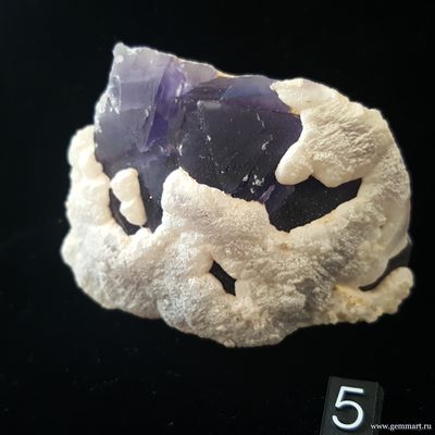 Кристаллы фиолетового Флюорита №5 74*58*38мм