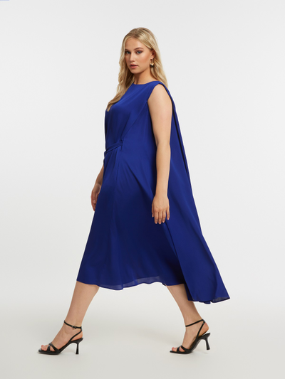 Нарядное платье с поясом