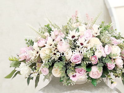 Композиция из искусственных цветов Розовые сны № КП006