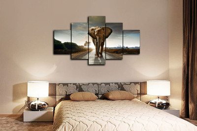 Модульная картина "Слон на тропе"