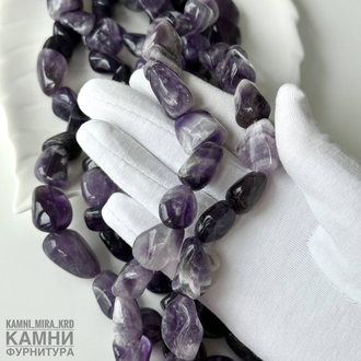 Аметист угловатая галтовка 16-22 мм, цена за нить 19 см