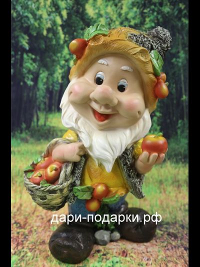 Гном с корзиной яблок 39*22см    2,6кг     полистоун Россия  2442/09403-4