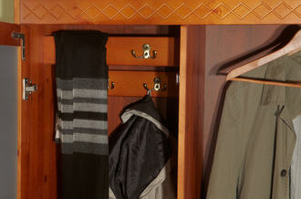 Шкаф для прихожей Дания комбинированный из массива сосны с тумбой для обуви 115 х 36 х 194