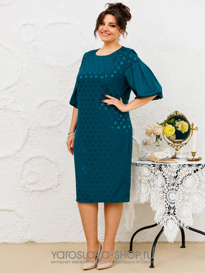 Женское нарядное платье в изумрудном цвете